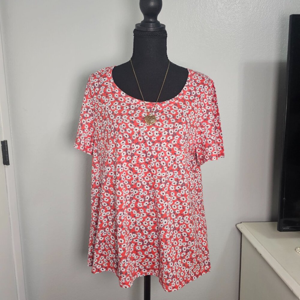NWT Lucky Brand Women's Red & White Flower Printed Knit Top Shirt - Size Large - Picture 2 of 6